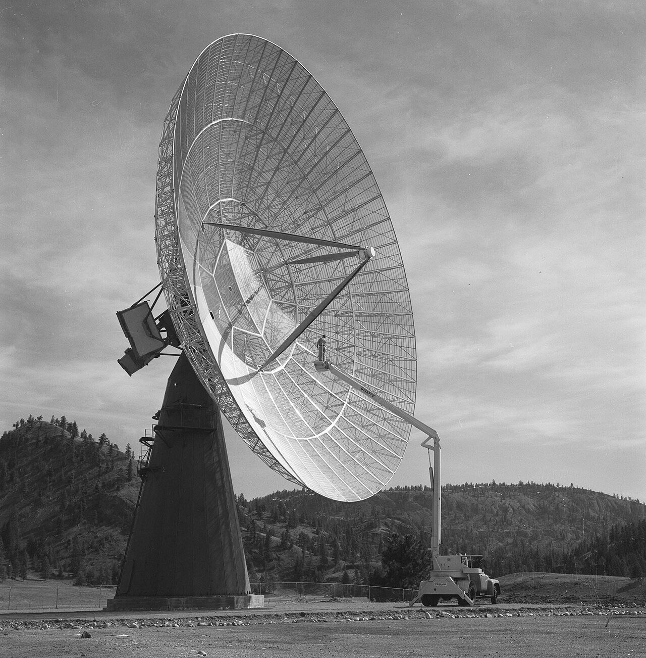 Ciemna galaktyka? Radioteleskopy znalazły ogromny obłok wodoru
